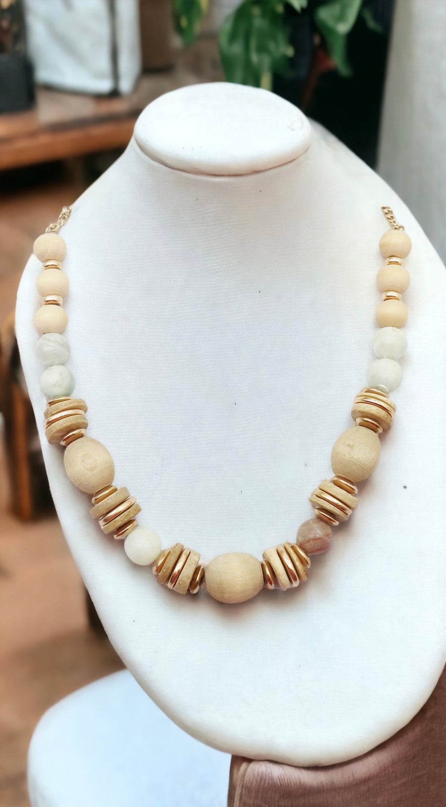 Neutral Elegance Necklace